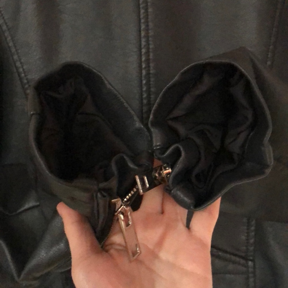 Leather Jacket - Picture 4 of 4